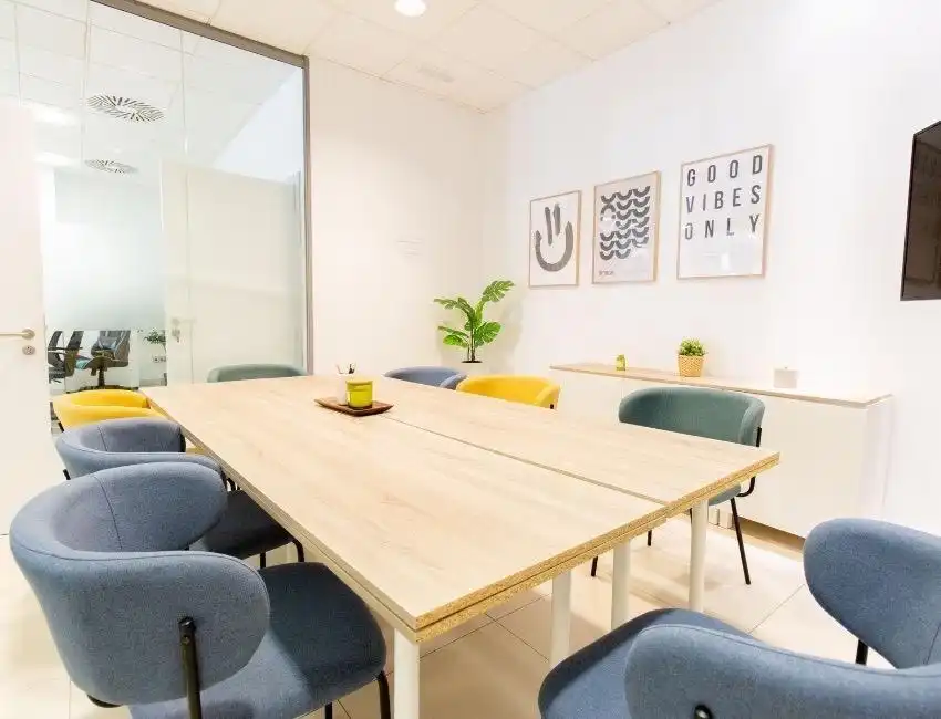 Esszimmer von Büro zur Miete in Museros