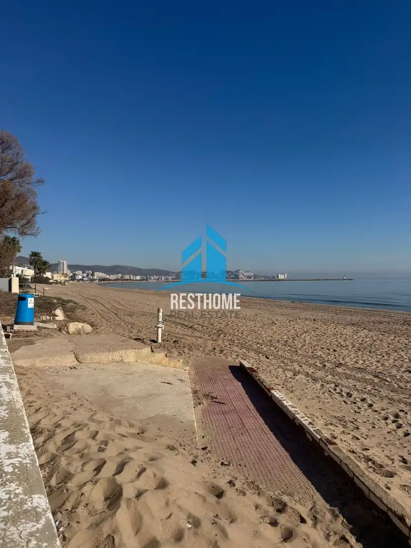 Vista exterior de Casa o chalet en venta en Cullera con Terraza