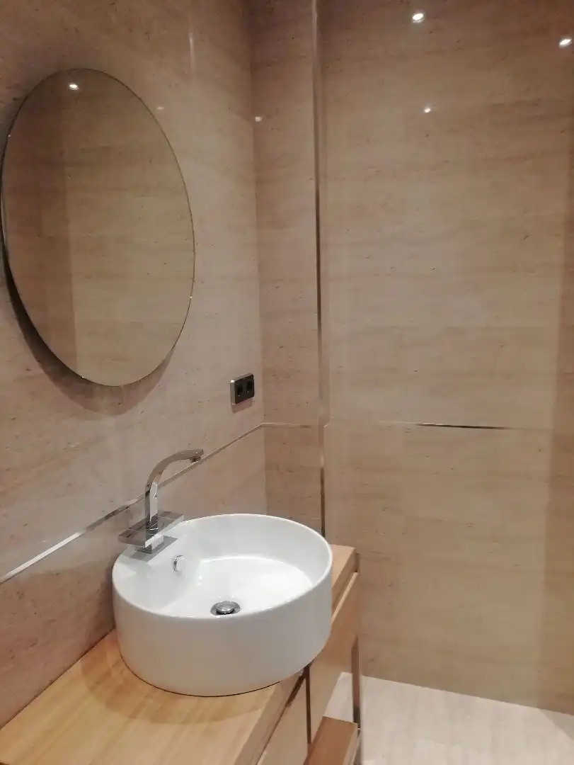 Bany de Apartament de lloguer en Salamanca amb Calefacció, Parquet i Moblat