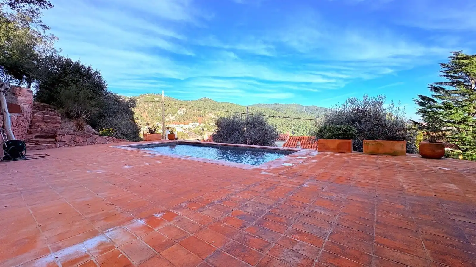 Piscina de Casa o xalet en venda en Castellar del Vallès amb Calefacció, Jardí privat i Terrassa