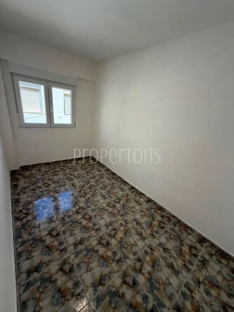 Flat for rent in Calle Enrique monsonis, Pla de Bon Repós