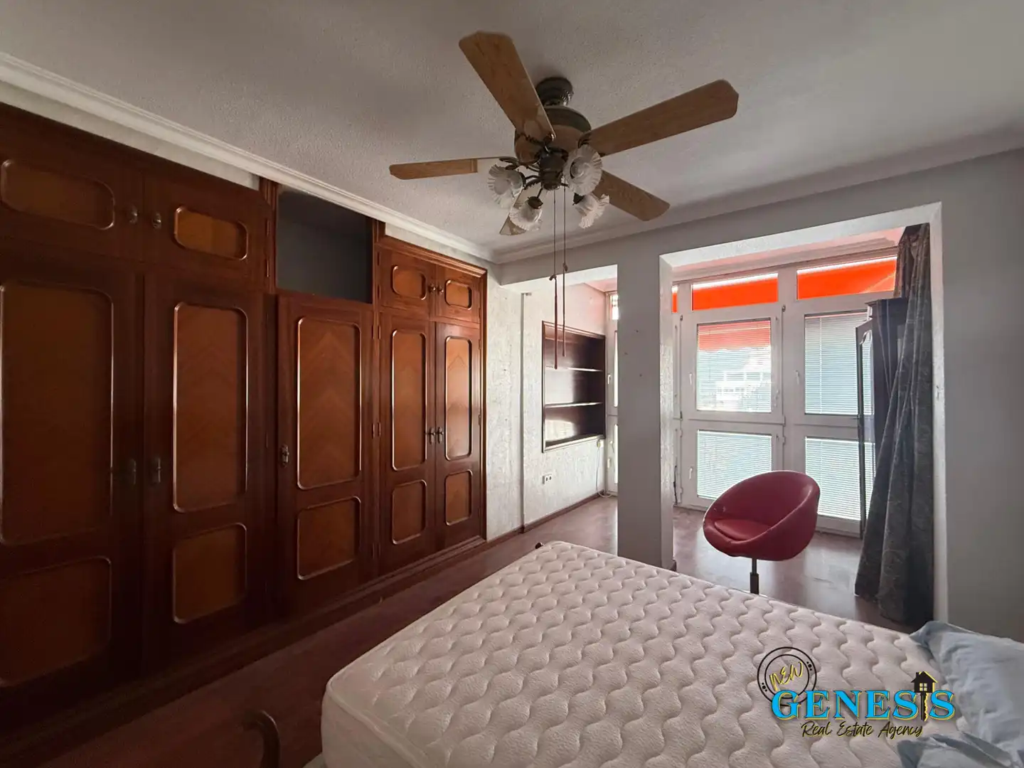 Dormitori de Apartament en venda en Torrevieja amb Parquet i Moblat