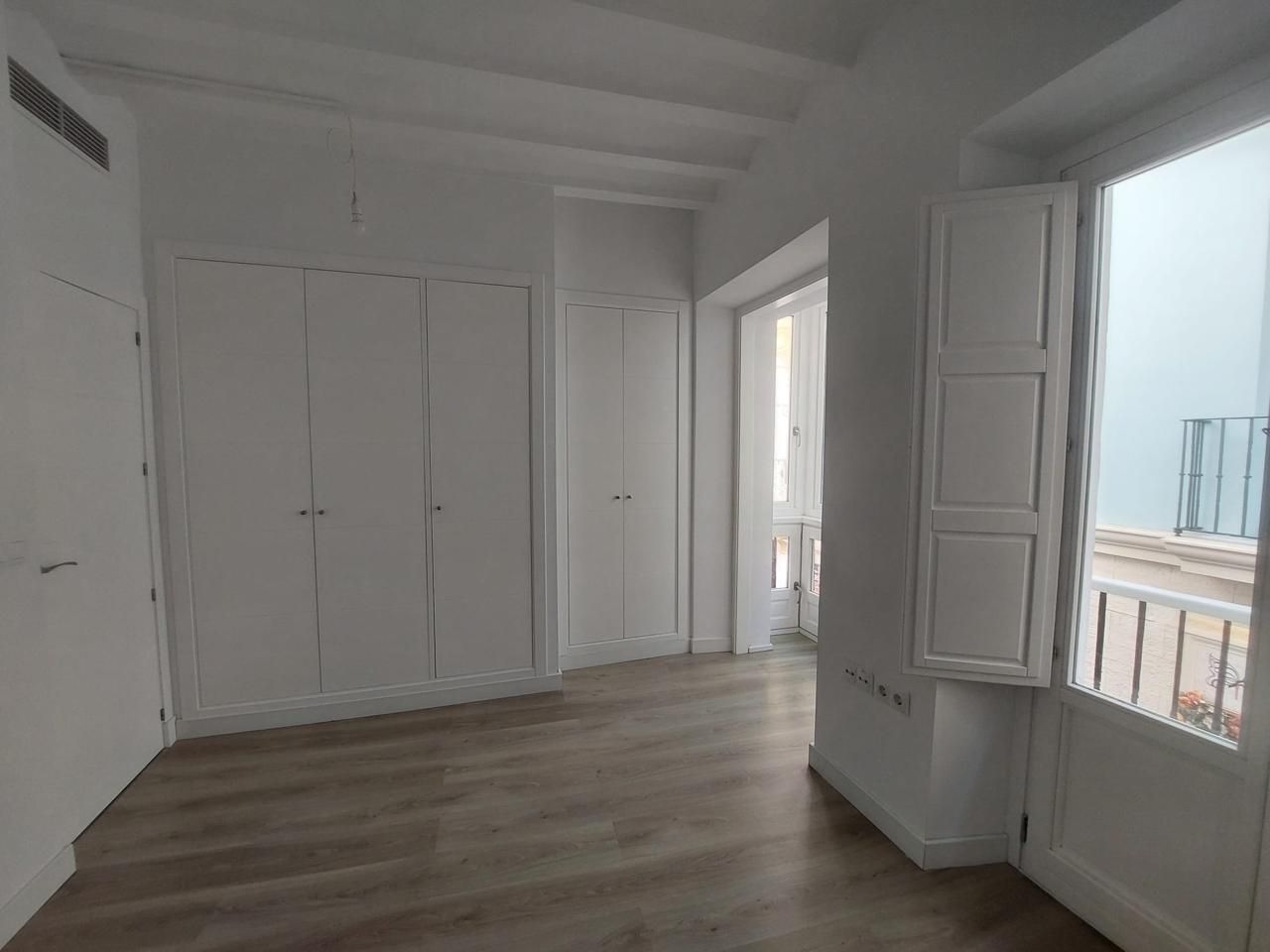 Bedroom of Flat for sale in  Cádiz Capital  with Balcony