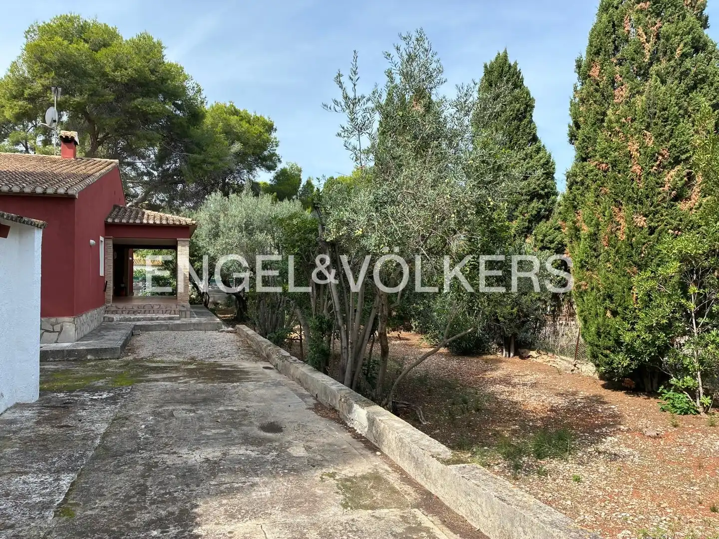 Houses for sale in Las Rotas / Les Rotes