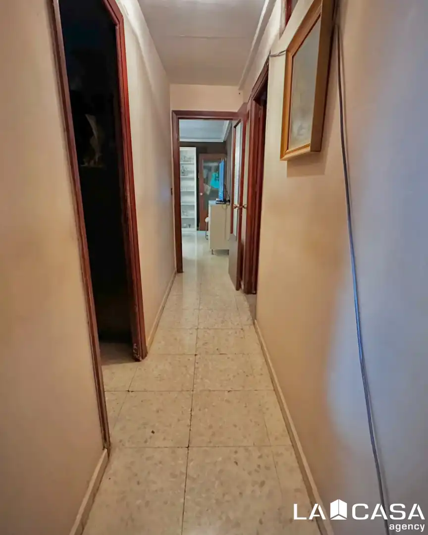 Piso en venta en Sevilla con Balcón