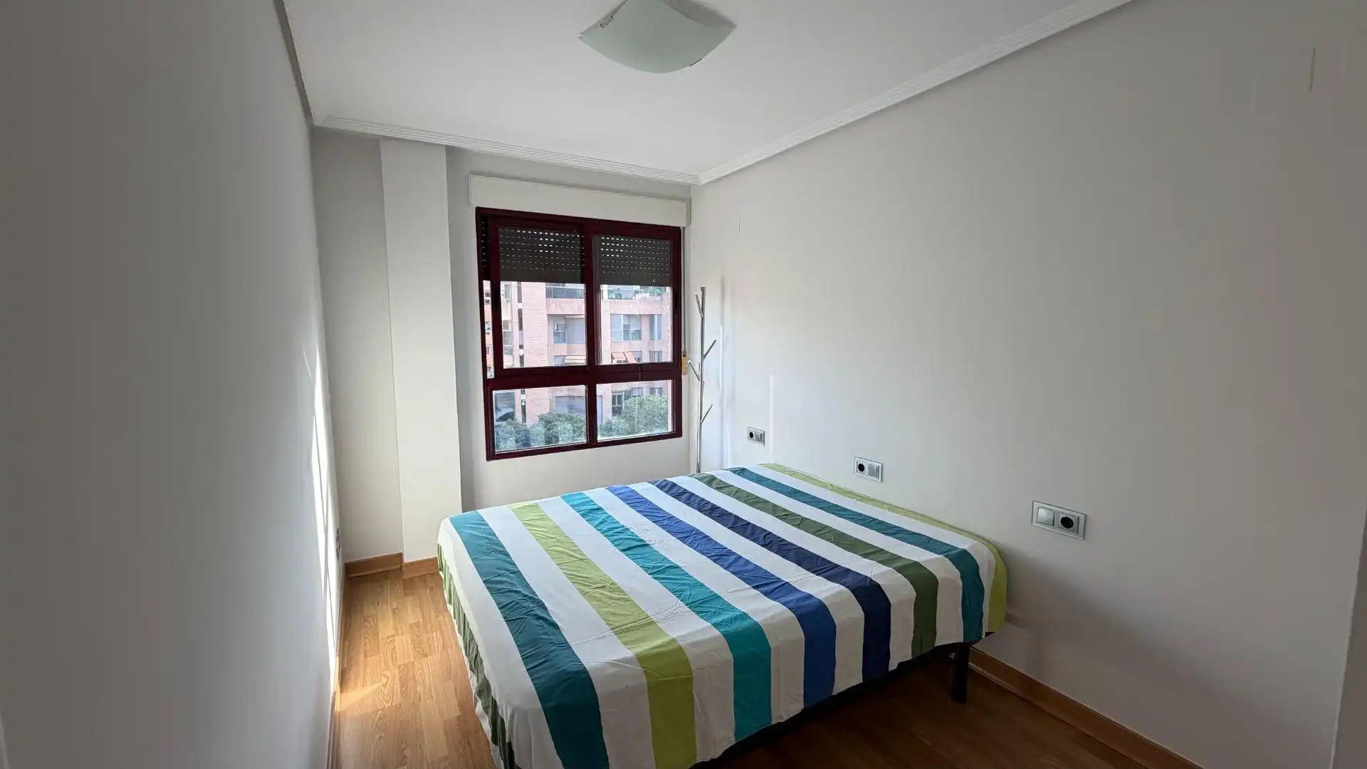 Habitación de Ático en venta en Campanar