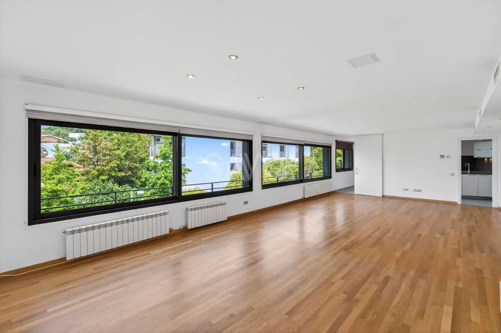 Sala de estar de Casa o chalet en venta en Barcelona con Aire acondicionado, Terraza y Trastero