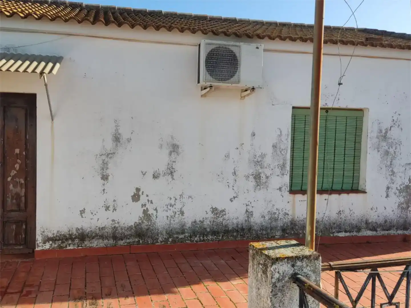 Vista exterior de Casa adosada en venda en Niebla