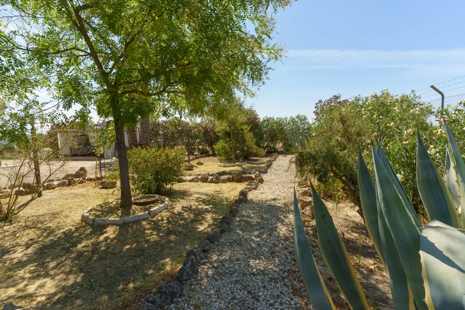 Finca rústica en venta en La Palma del Condado con Jardín privado, Terraza y Piscina