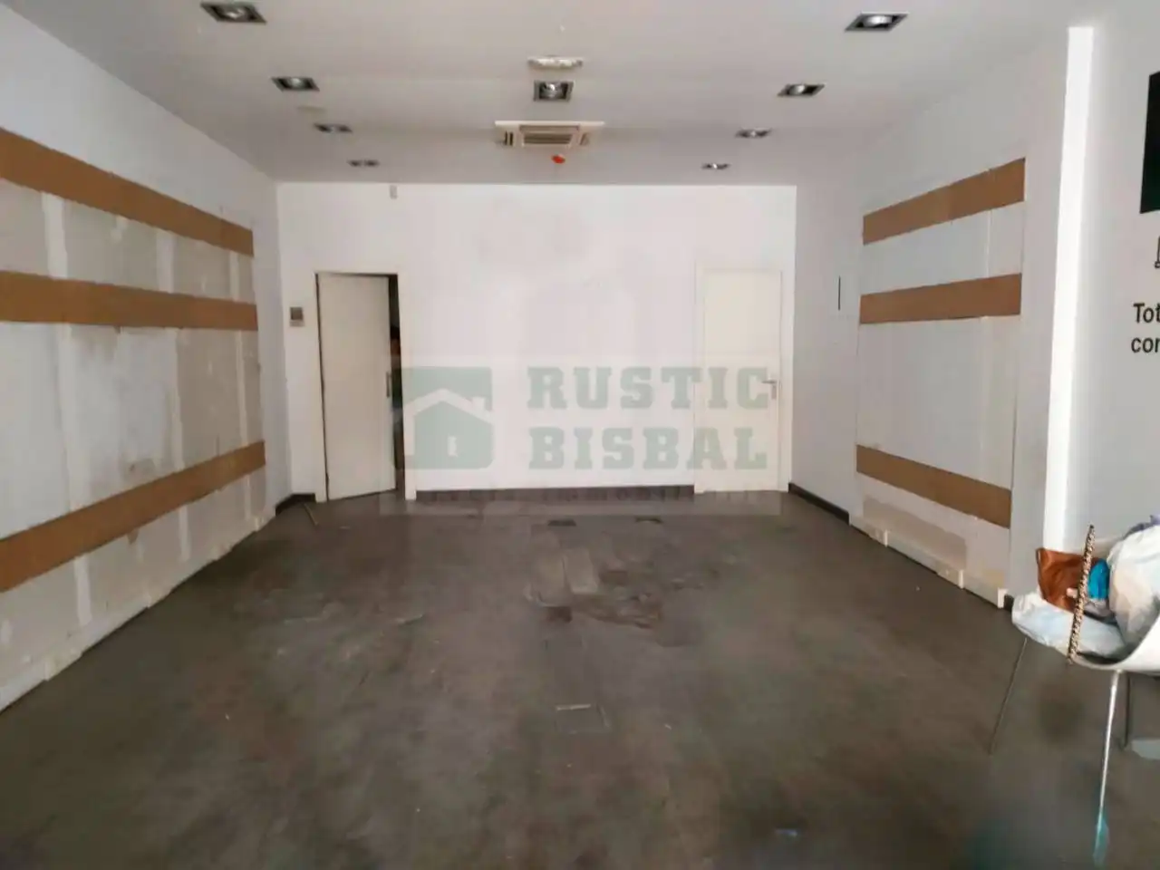Local comercial de lloguer a La Bisbal d'Empordà, imagen 3