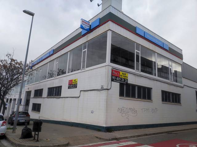 Nave industrial en Venta en Centre