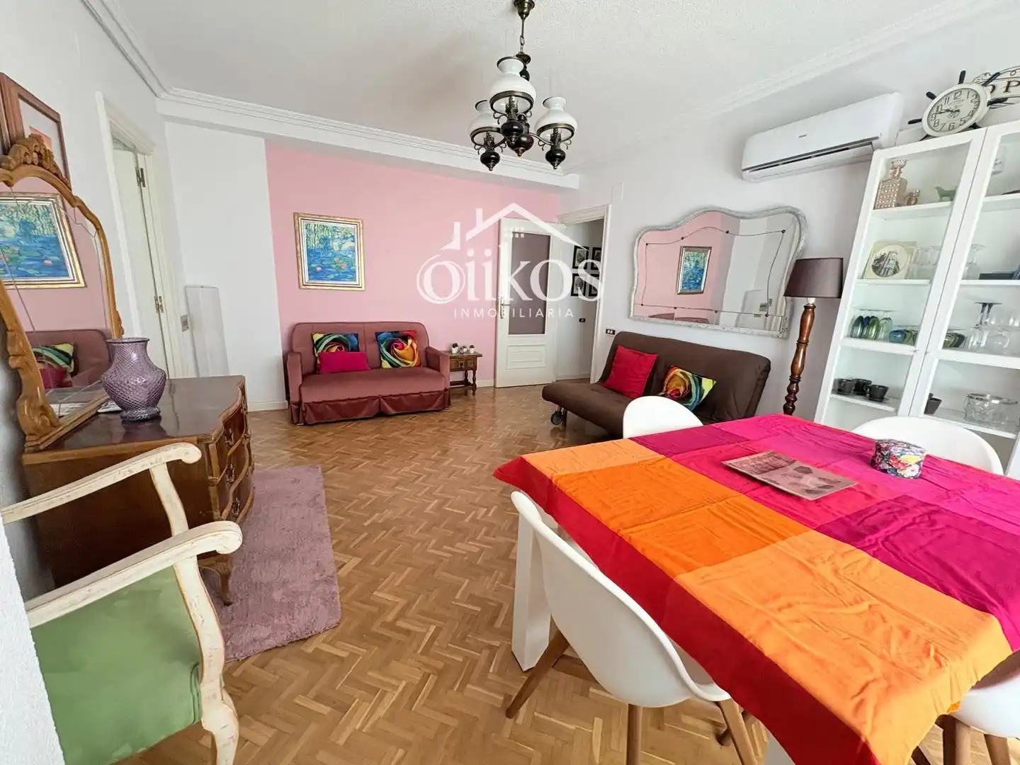 Sala d'estar de Pis en venda en Salamanca amb Calefacció, Parquet i Terrassa