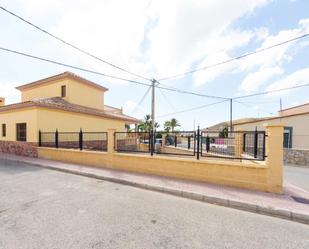 Exterior view of House or chalet for sale in Cuevas del Almanzora  with Air Conditioner and Private garden