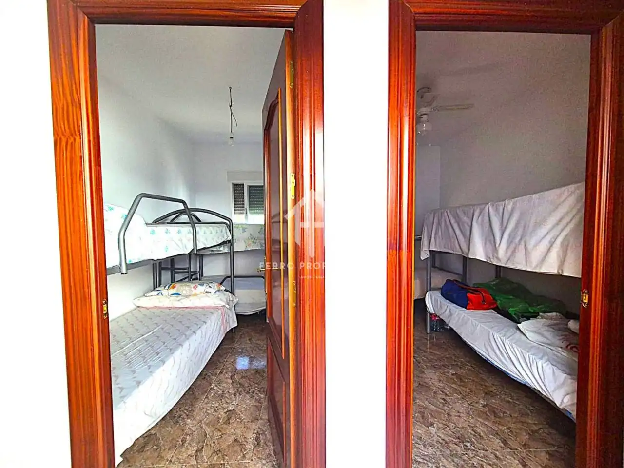 Dormitori de Casa o xalet en venda en Loja amb Terrassa i Moblat