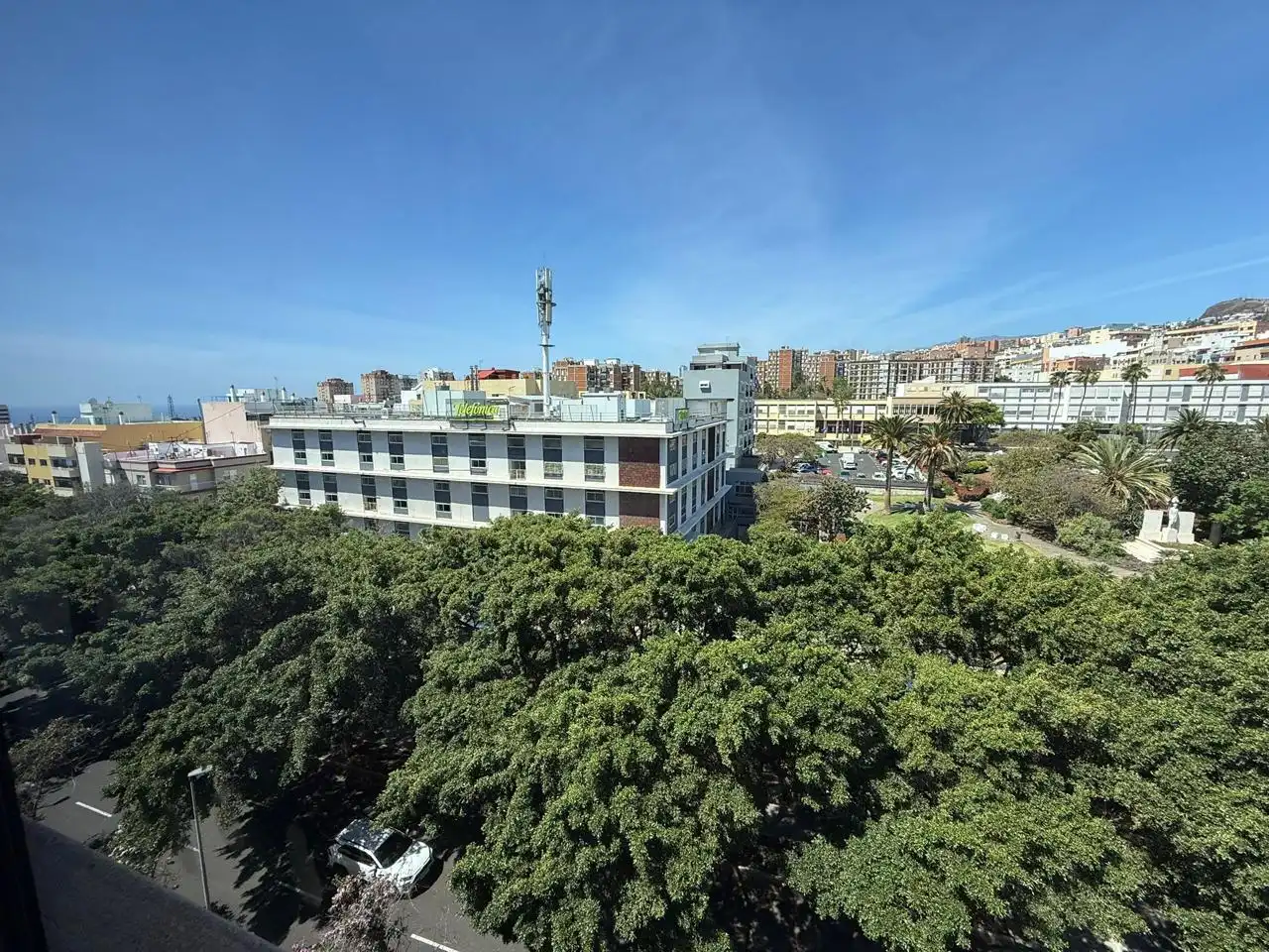 Exterior view of Flat for rent in Santa Cruz de Tenerife  with Air Conditioner, Furnished and Balcony