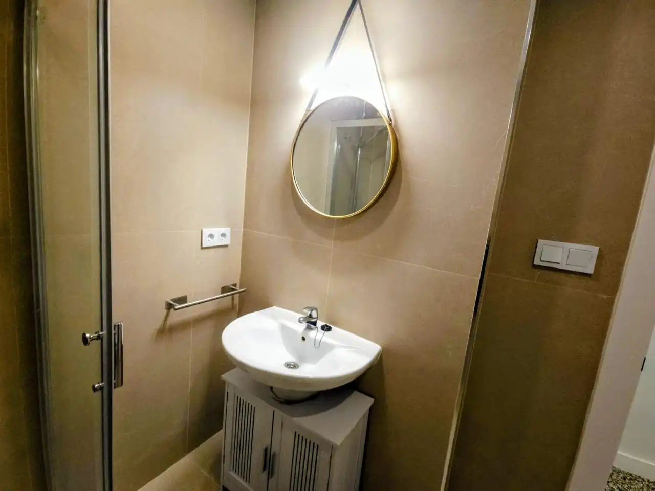 Habitación en Aristoteles, Cerrillo de Maracena - Periodistas