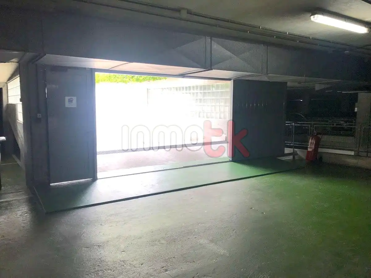 Aparcament de Garatge de lloguer en A Coruña Capital 