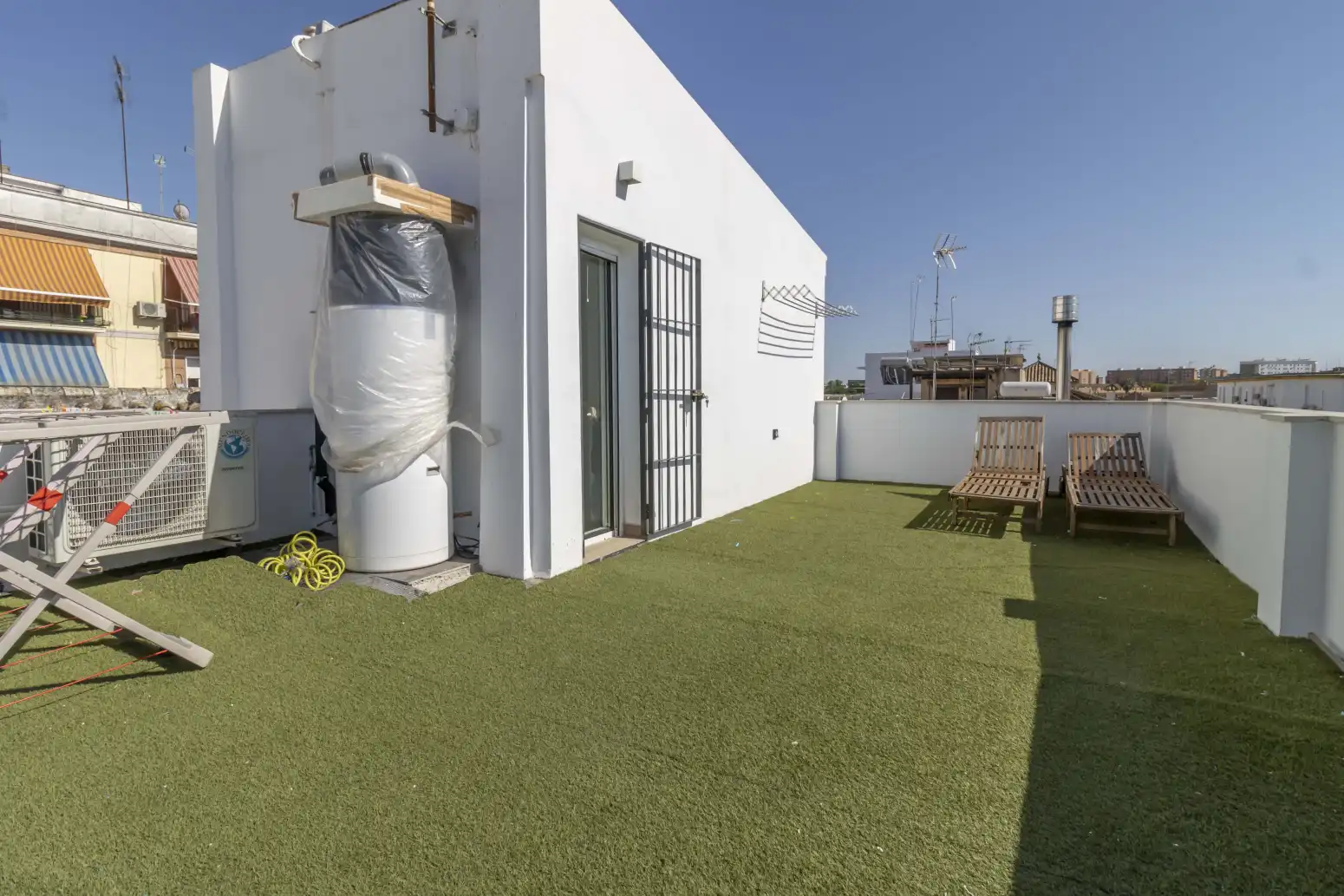 Terraza de Casa adosada en venta en Sevilla con Aire acondicionado, Trastero y Piscina