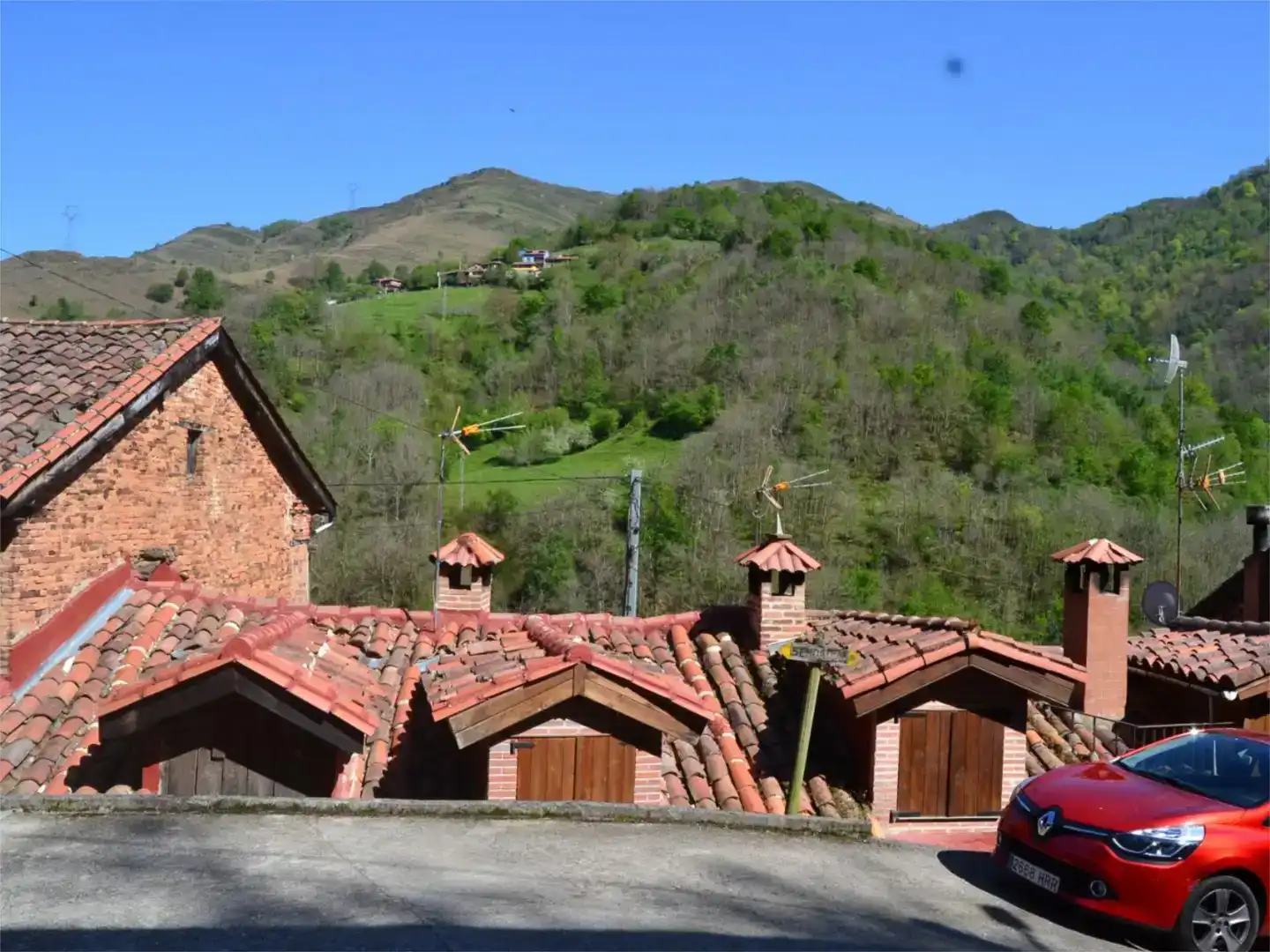 Vista exterior de Finca rústica en venda en Laviana