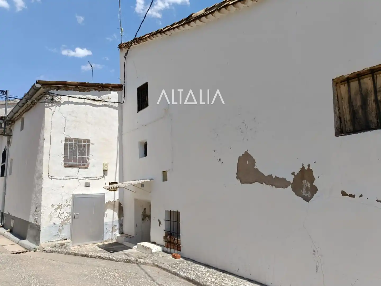 Exterior view of Houses for sale in Sotorribas  with Storage room