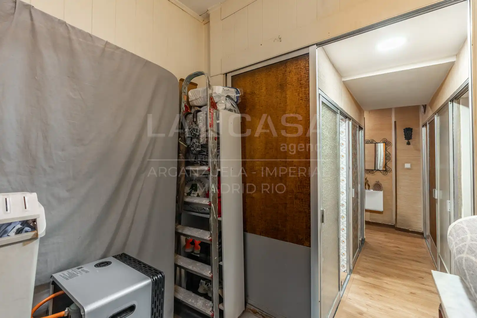 Piso en venta en Madrid con Balcón