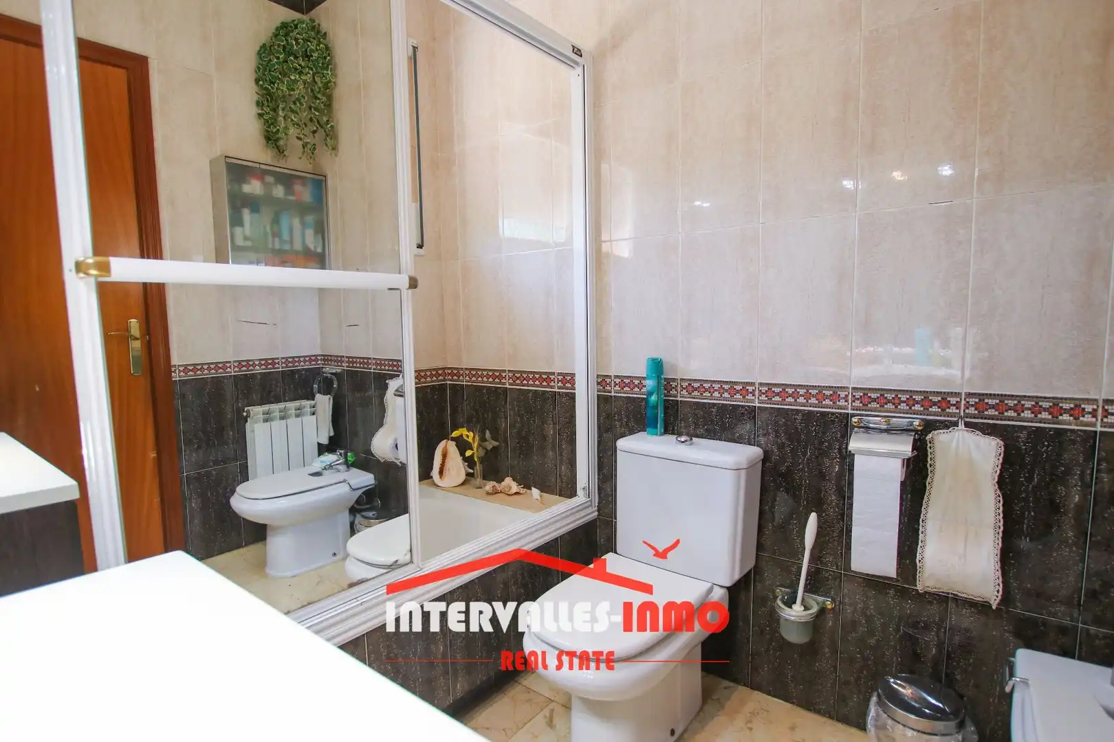 Bathroom of Houses for sale in Bigues i Riells del Fai  with Air Conditioner, Heating and Private garden