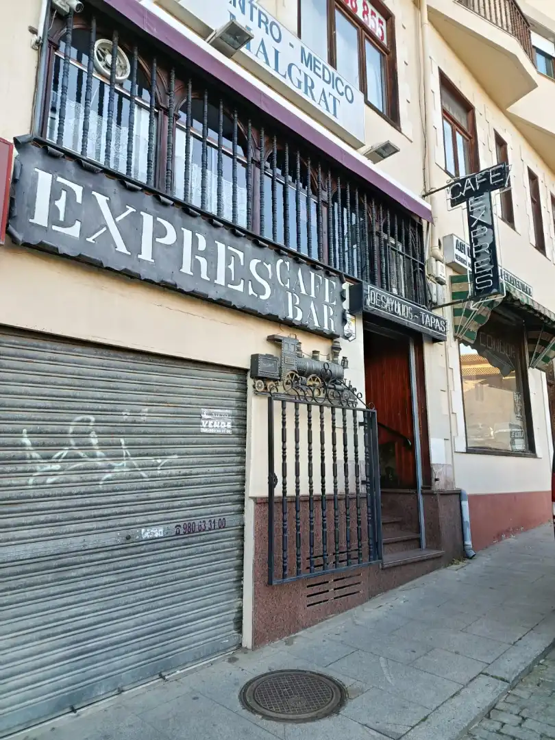 Local comercial de lloguer a Benavente