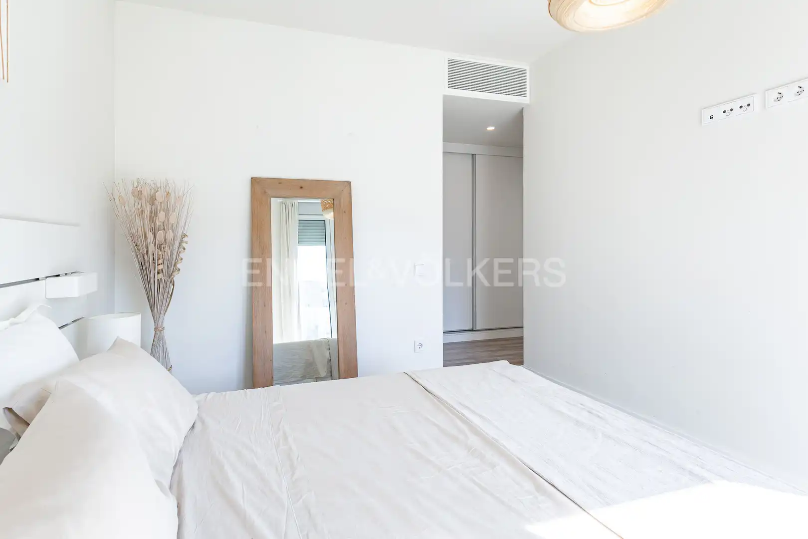 Bedroom of Flat for sale in Sant Adrià de Besòs  with Air Conditioner, Heating and Parquet flooring