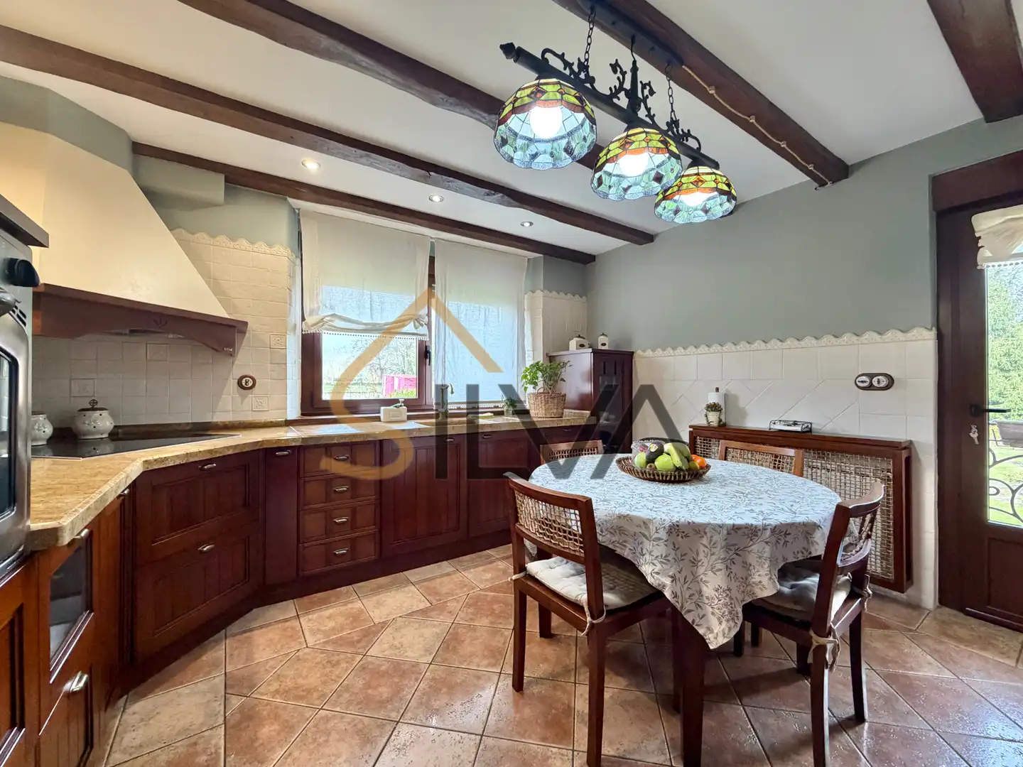 Cuina de Casa o xalet en venda en Lugo amb Calefacció, Jardí privat i Parquet