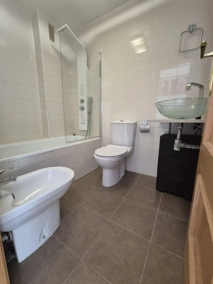 Badezimmer von Wohnung zum Verkauf in Massamagrell mit Klimaanlage, Heizung und Abstellraum