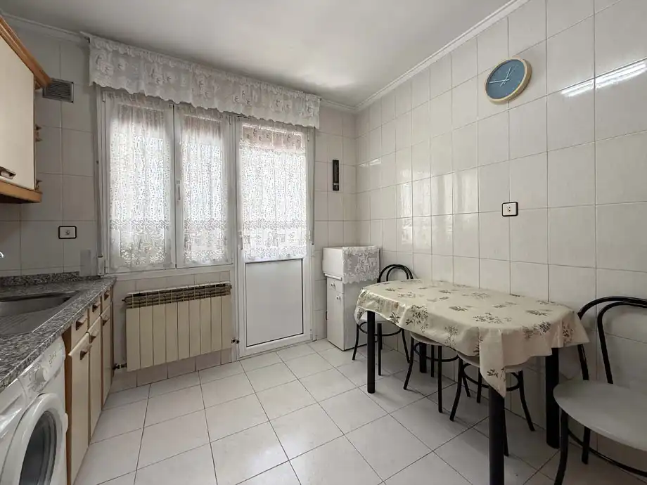 Kitchen of Flat for sale in Vitoria - Gasteiz  with Heating, Storage room and Furnished