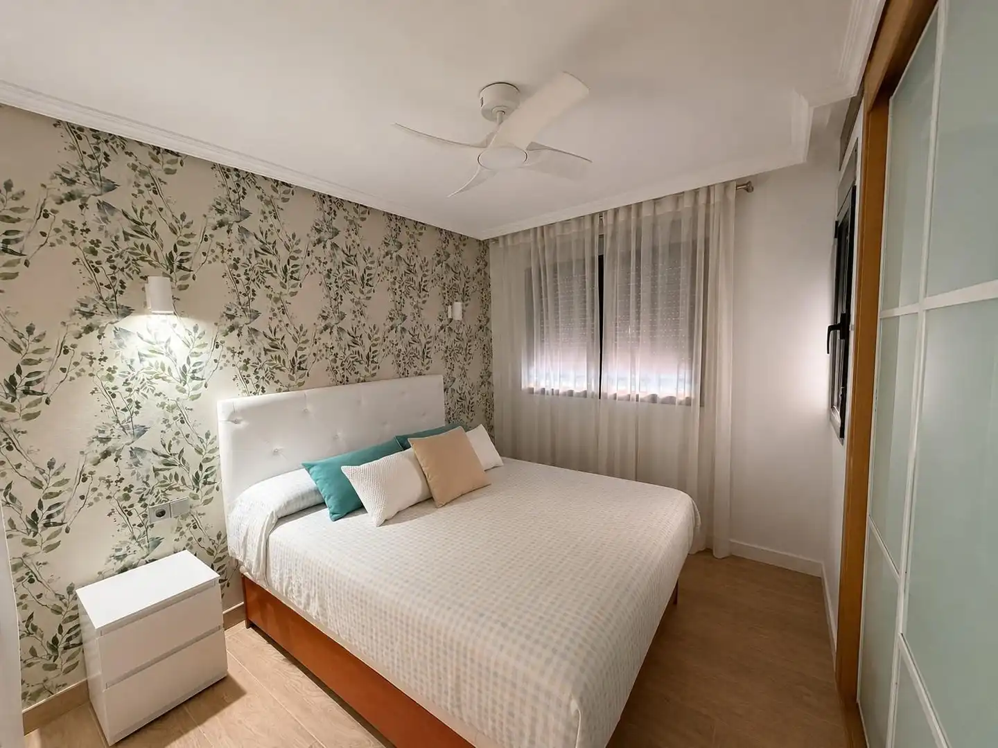 Bedroom of Flat for sale in Benidorm  with Air Conditioner and Terrace