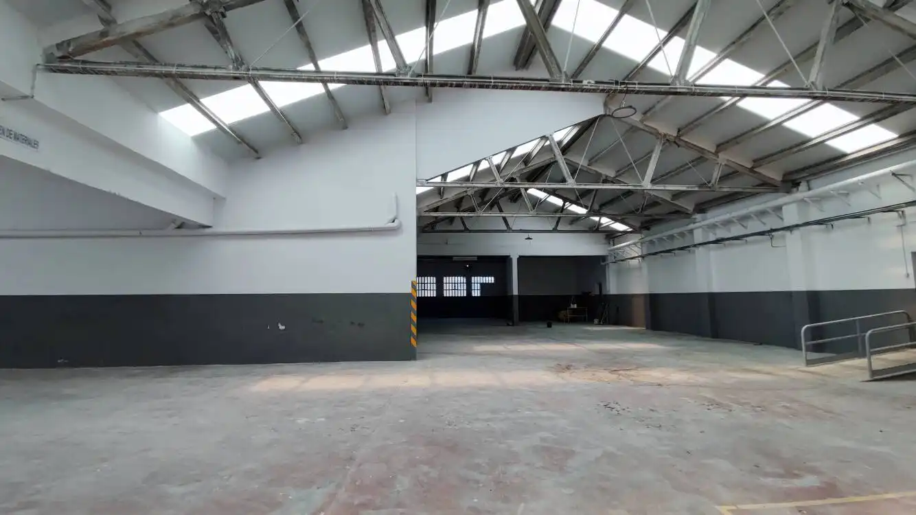 Fabrikhallen zur Miete in Barberà del Vallès