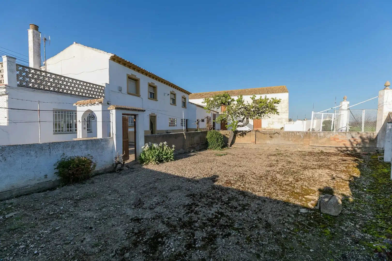 Vista exterior de Finca rústica en venta en Huesca con Calefacción, Jardín privado y Terraza