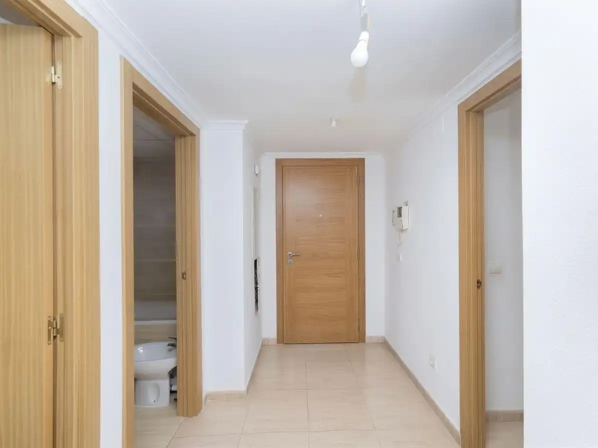 Piso en venta en Alicante / Alacant con Terraza