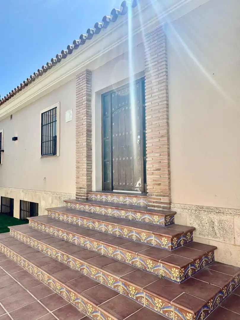 Chalet con piscina en venta en Calle Sierrezuela 43, imagen 4