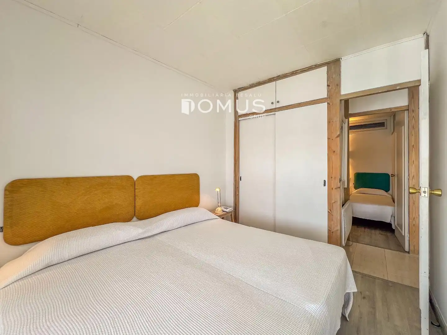 Dormitori de Pis de lloguer en L'Escala amb Piscina, Moblat i Forn