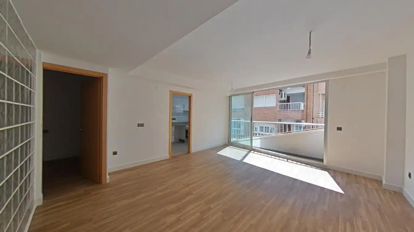 Flat for sale in C/ Enriqueta Ortega, Santo Domigo