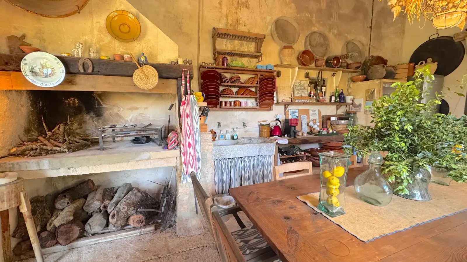 Cocina de Finca rústica en venta en Santa María del Camí con Calefacción, Jardín privado y Terraza