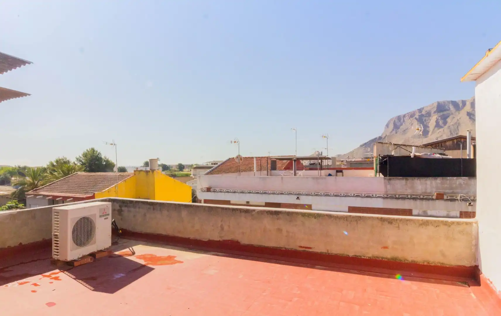 Houses for sale in Calle de Antonio Quirante Marhuenda, Cox