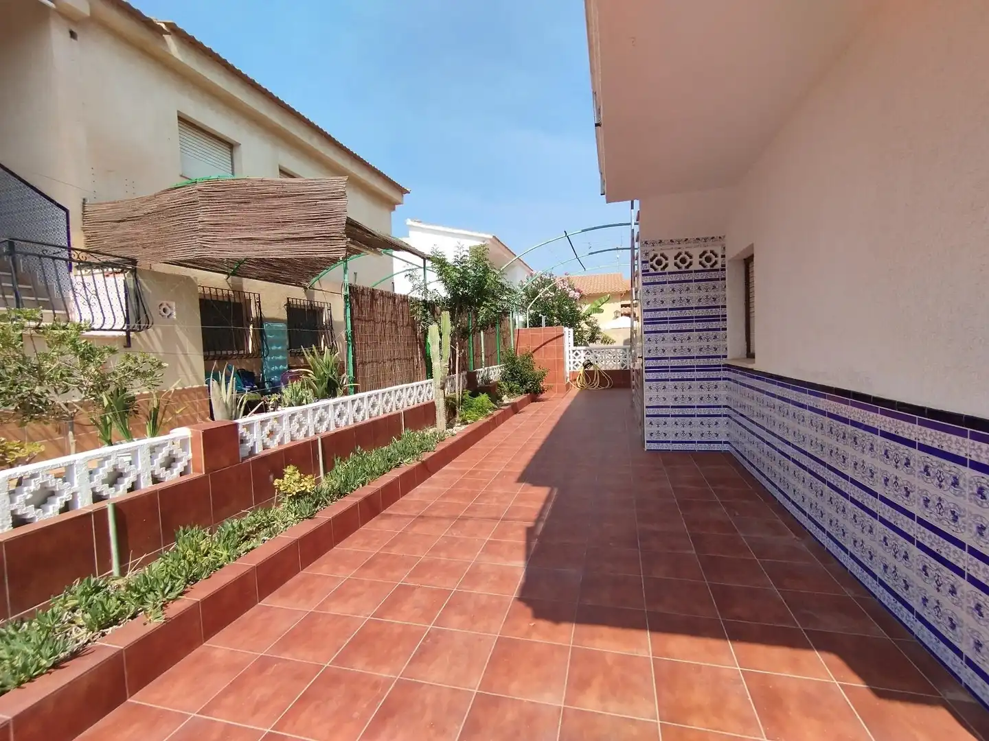Vista exterior de Piso en venta en Águilas con Aire acondicionado, Terraza y Trastero