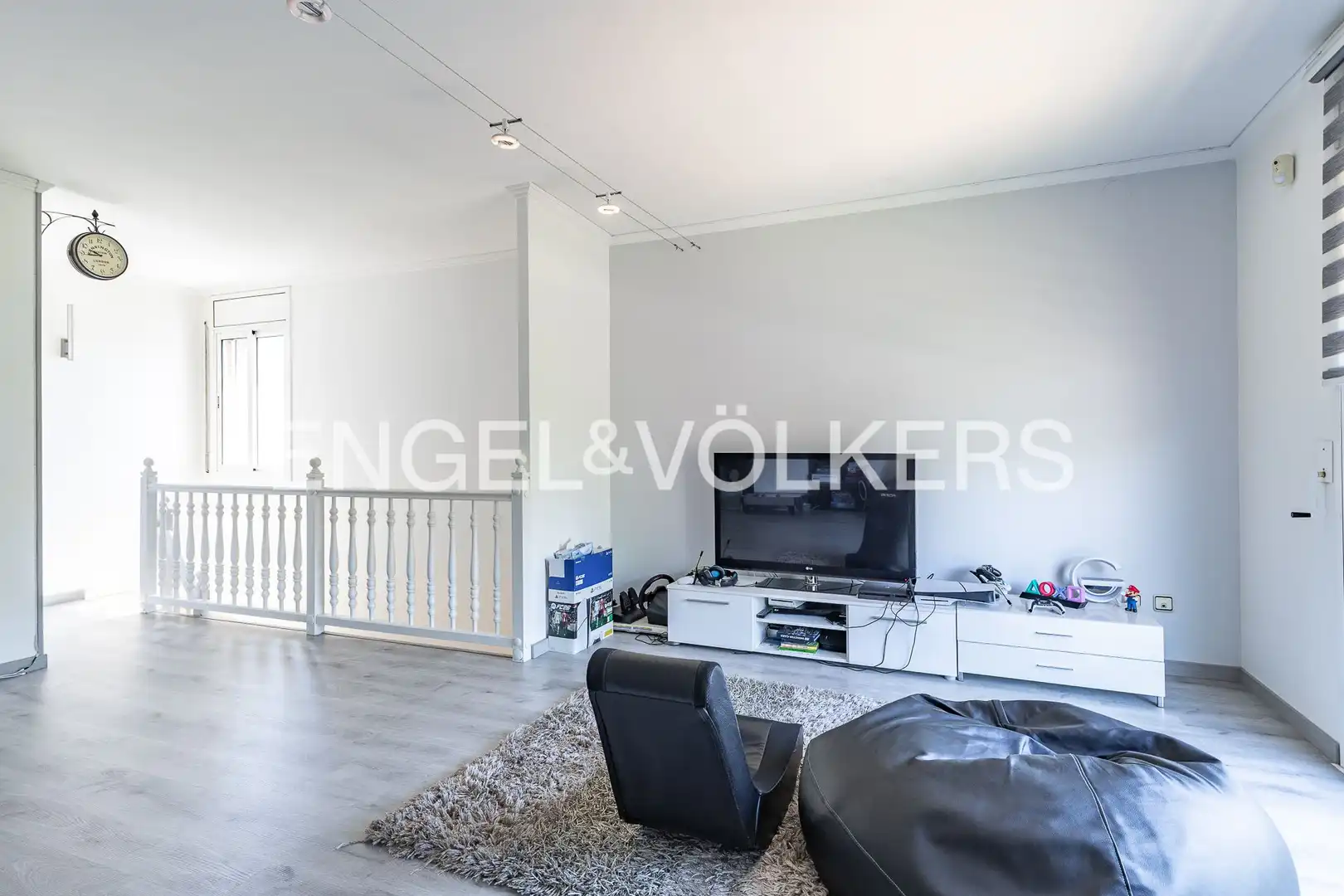 Balcony of Houses for sale in Badalona  with Air Conditioner, Heating and Private garden