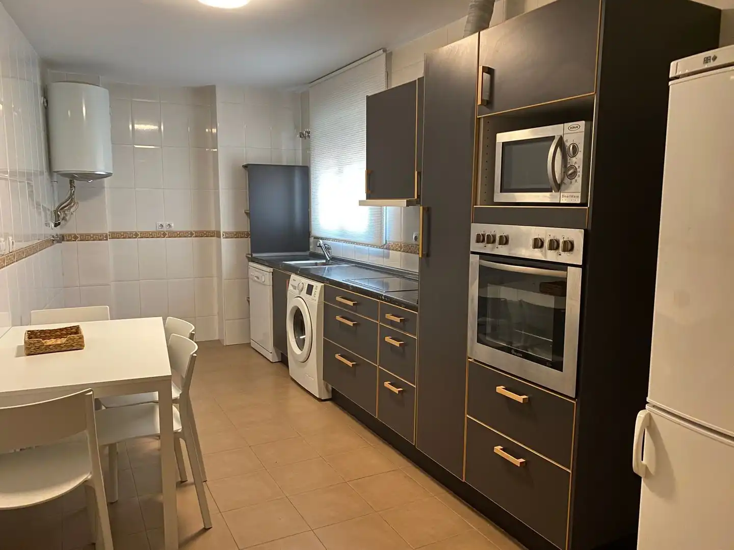 Kitchen of Flat for rent in Málaga  with Air Conditioner, Heating and Terrace
