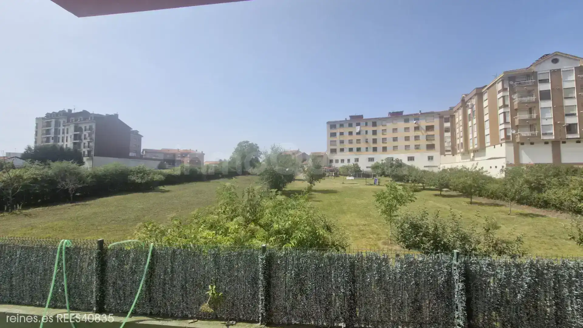 Casa adosada en venda en Siero amb Calefacció, Jardí privat i Terrassa
