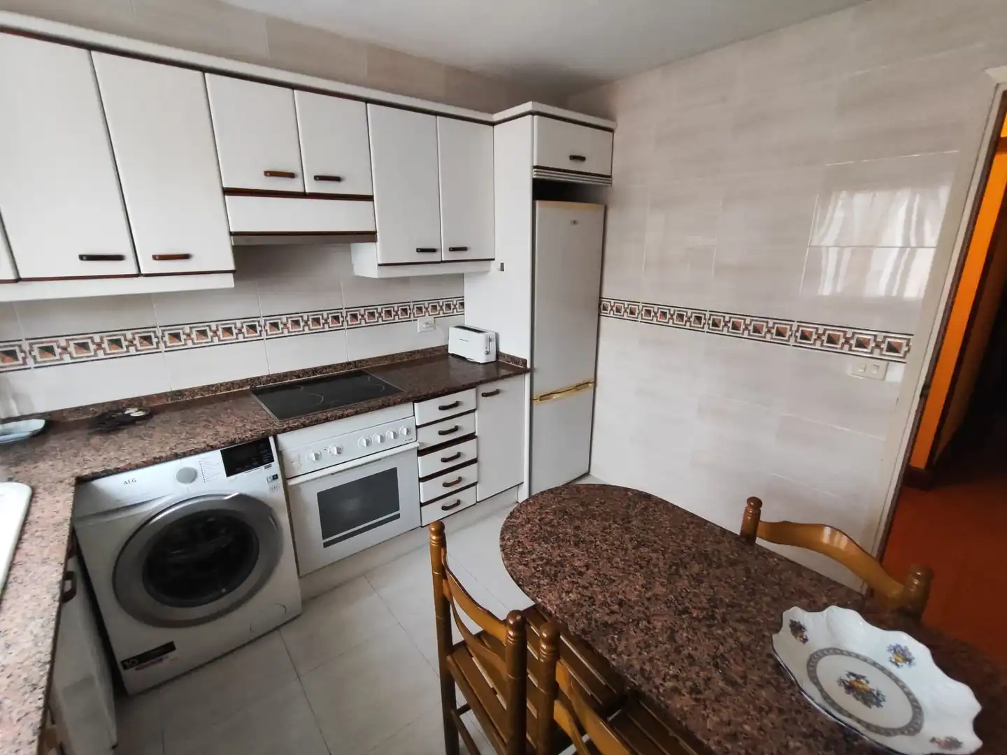 Cocina de Piso de alquiler en A Coruña Capital  con Calefacción y Amueblado