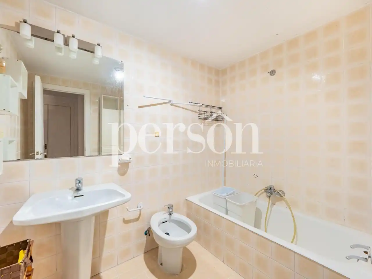 Habitación de Piso de alquiler en Valencia con Aire acondicionado y Terraza