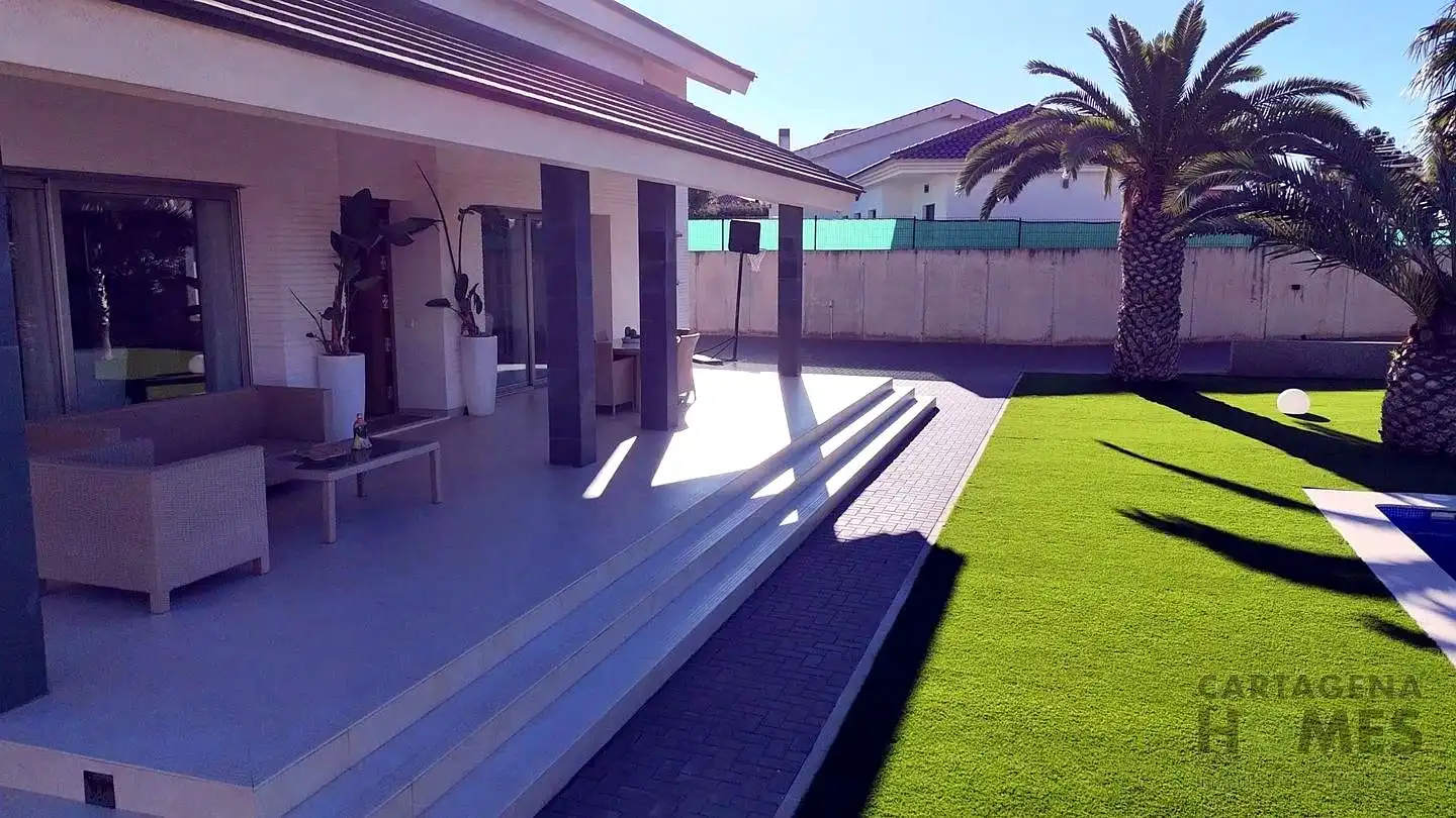 Casa con giardino in vendita a Loma Farías 23, imagen 4