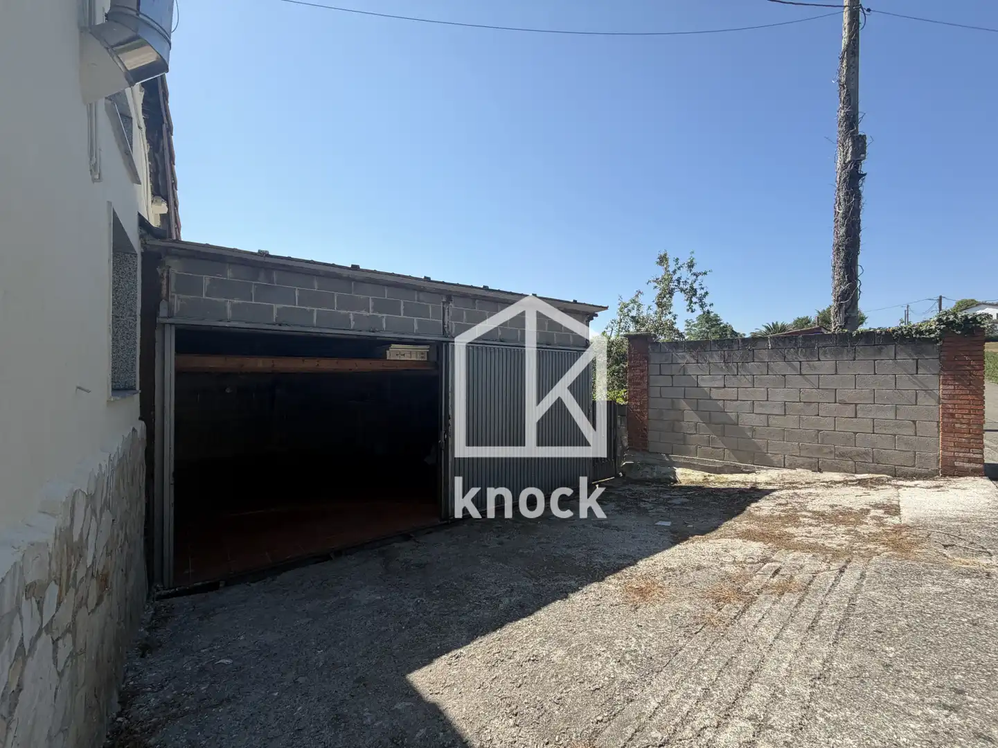 Parking de Casa adosada en venta en Langreo con Calefacción y Terraza