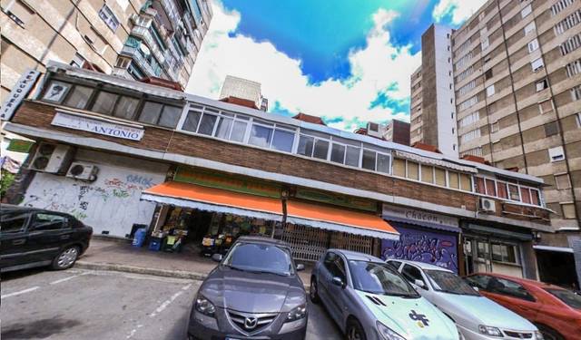 Local comercial en Alquiler en C/ França en Bellvitge