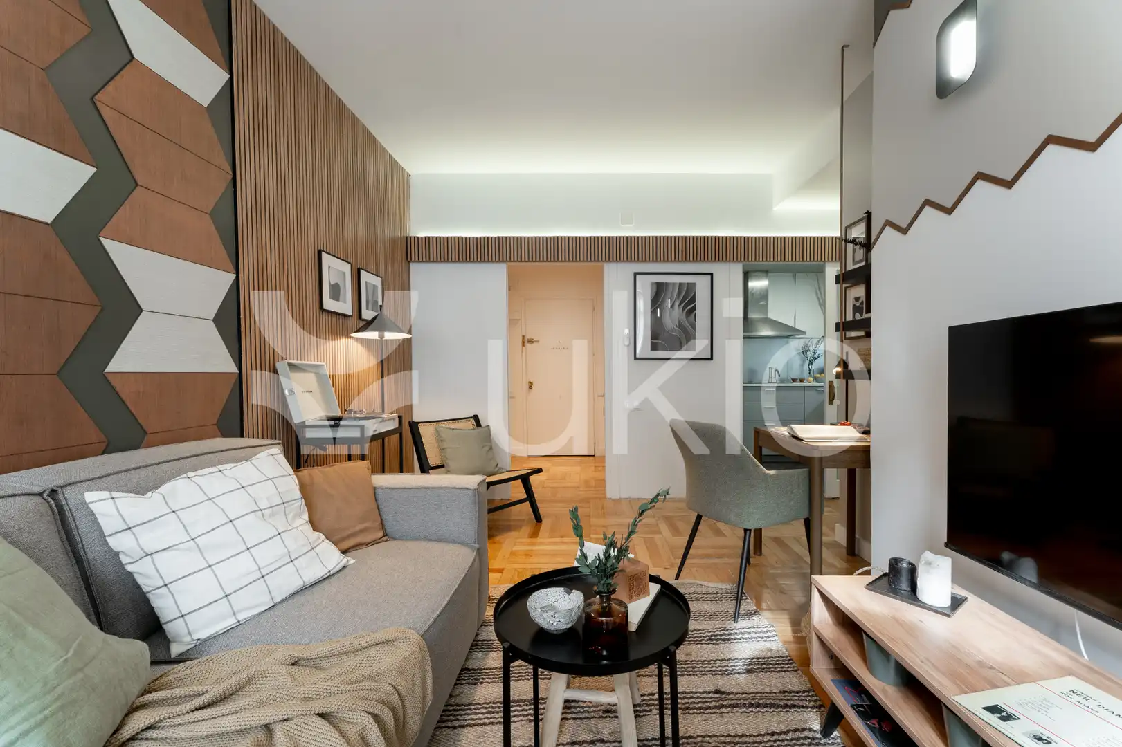 Sala d'estar de Apartament de lloguer en Madrid amb Aire condicionat, Calefacció i Moblat